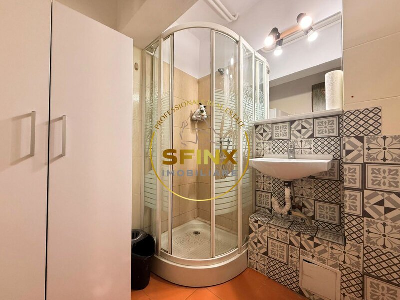 Virtutii, garsoniera 42 mp, parter, pretabil salon/amanet